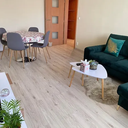 City Apartment * Пьештяни