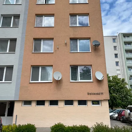 City Apartment Апартаменты Пьештяни