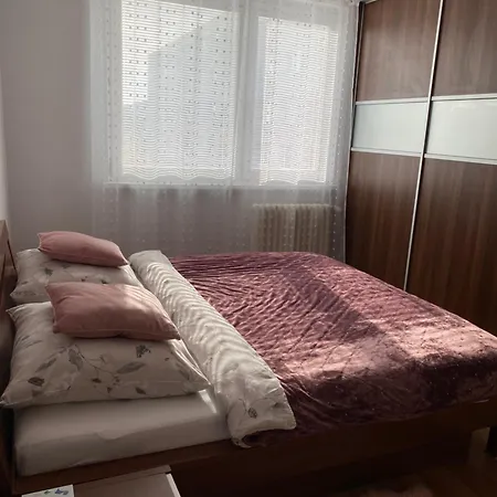 Апартаменты City Apartment *